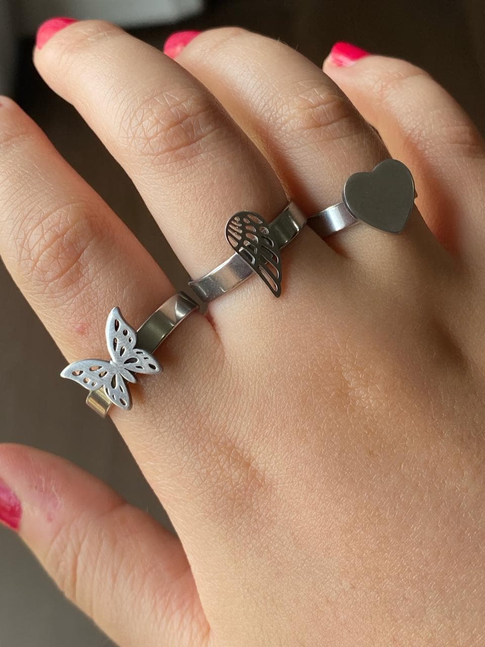 Anillos plateados de acero quirugico de Soluna